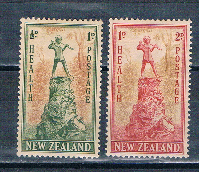 Buy New Zealand B26-27 MLH set Peter Pan Statue 1945 (N0736)